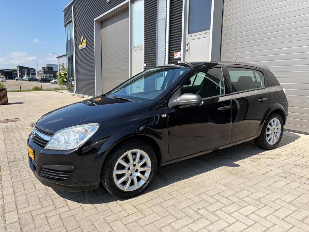 Opel Astra 1.4 essentia/1e eigenaar/airco/lichtmetaal/zwart metallic/
