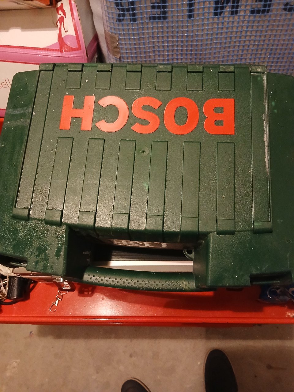 Bos gereedschapskist gevuld