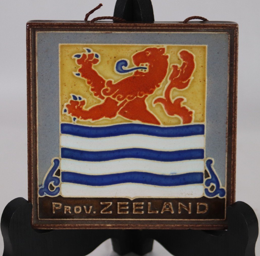 Tegel van het wapen v.d. Prov. Zeeland. (Westraven )