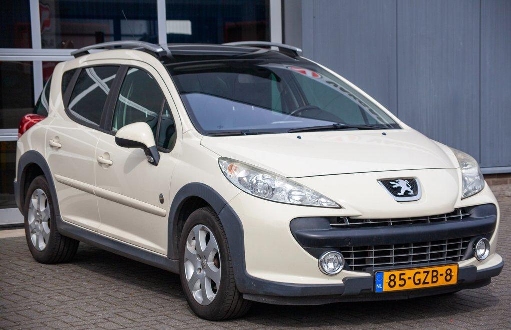 Peugeot 207 sw outdoor 1.6 vti xs