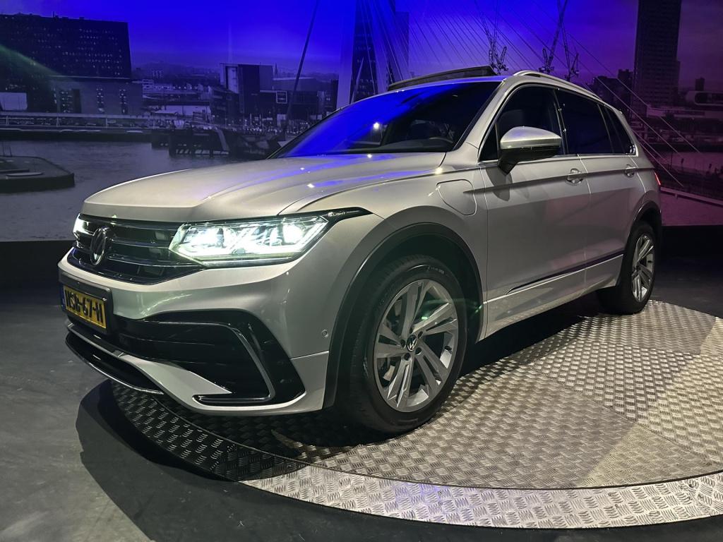 Volkswagen Tiguan 1.4 tsi ehybrid r-line business+ *pano*memory*sfeerverlic