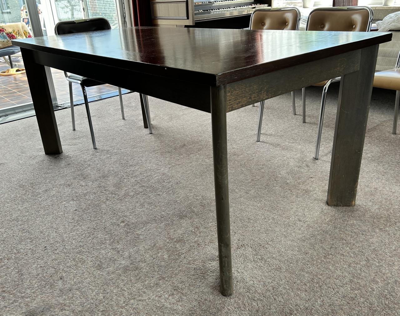 SOLIDE HOUTEN EETTAFEL