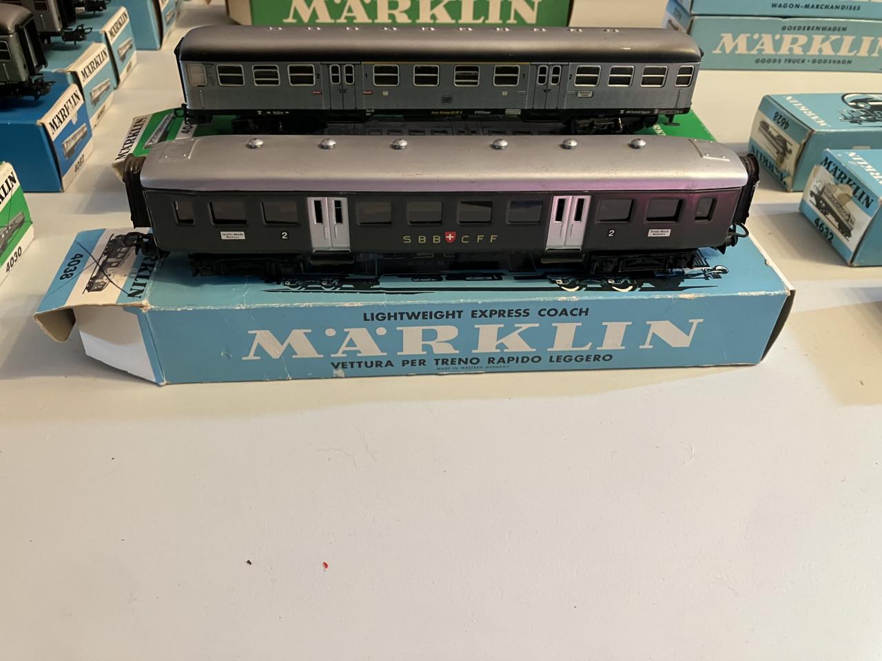 Märklin 52x wagons koelwagens bierwagens passagierswagons etc