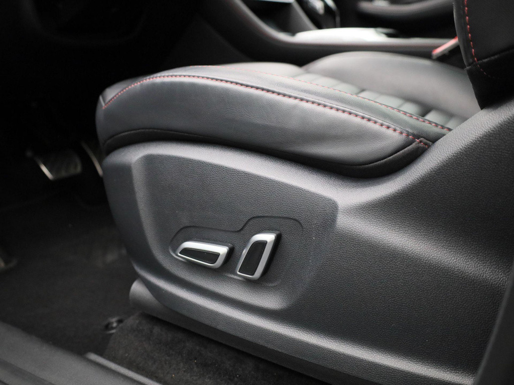 MG Ehs 1.5 tgdi luxury | panoramadak | leder sportstoelen | camera | apple 