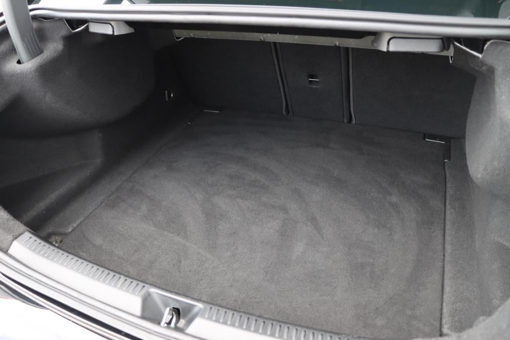 Mercedes-Benz A-Klasse 180 business solution amg 136pk automaat