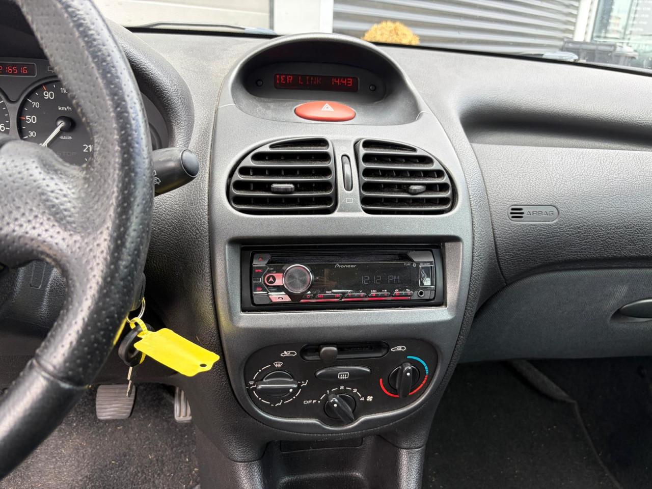 Peugeot 206 - 1.4 XS/Inruilkoopje/APK tot december 2026/Beginnersauto/