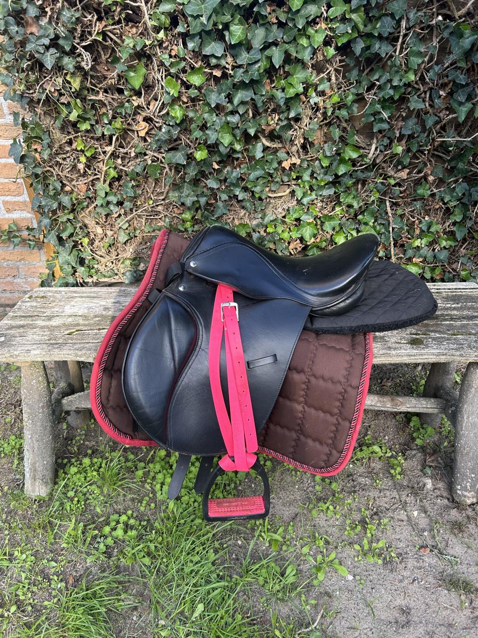 Ponyzadel incl toebehoren