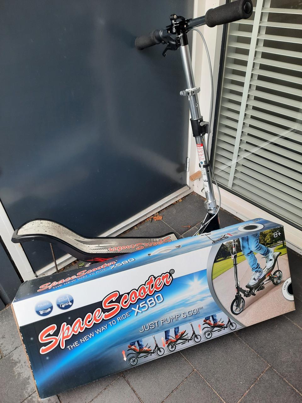 Space Scooter X580S - zwart
