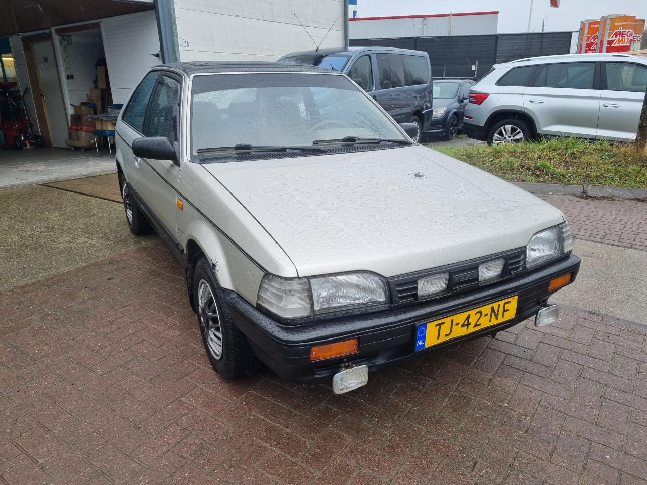 Mazda 323 1.5 GLX Automaat | Voor de liefhebber!