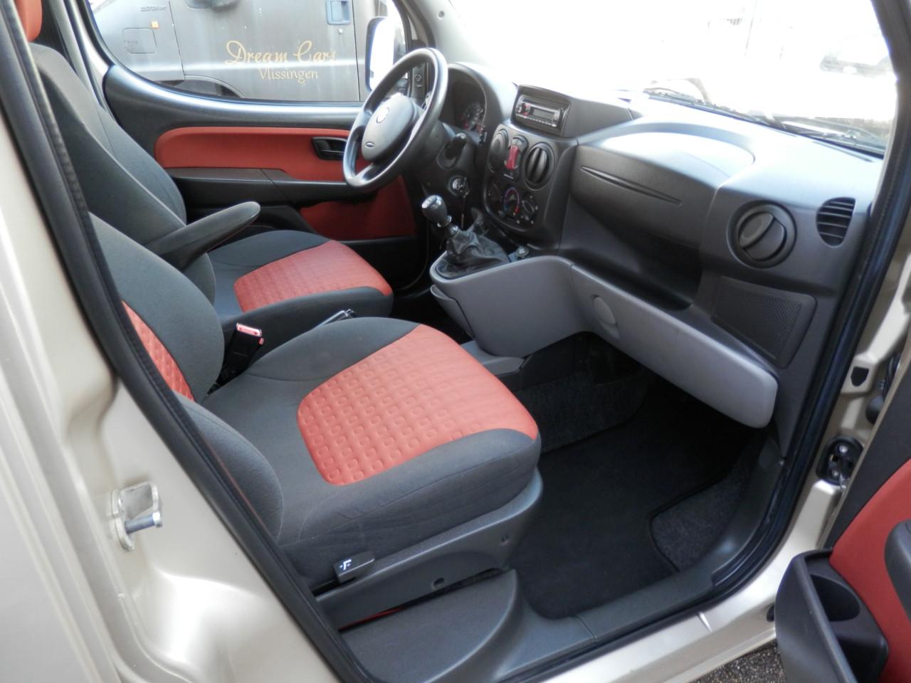 Auto Garant Biedt Aan: Fiat Doblo 1.4 Family
