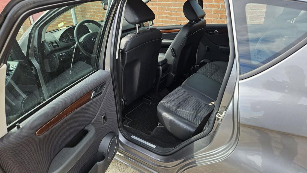 Mercedes-Benz A-Klasse 180 business class avantgarde