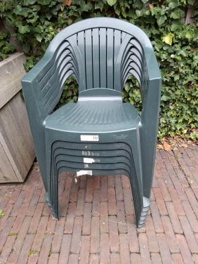6 opstapelbare tuinstoelen (de originele ATLANTIDE MONOBLOC STOEL)