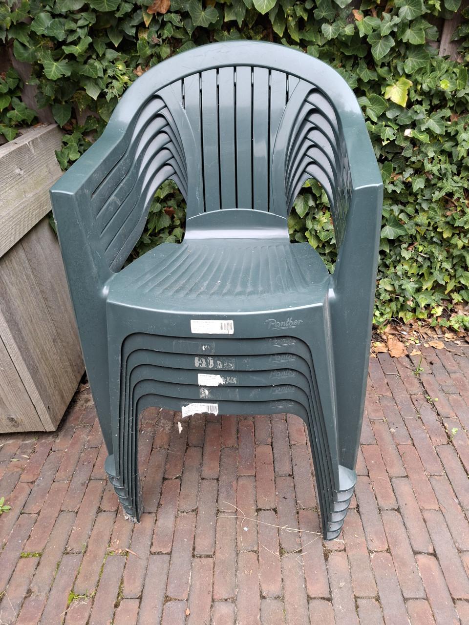 6 opstapelbare tuinstoelen (de originele ATLANTIDE MONOBLOC STOEL)