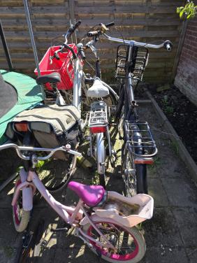 4 fietsen gratis.