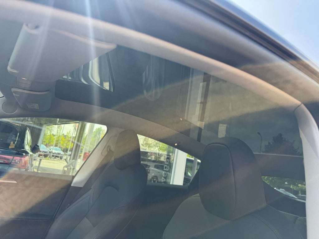 Tesla Model Y rwd 58 kwh