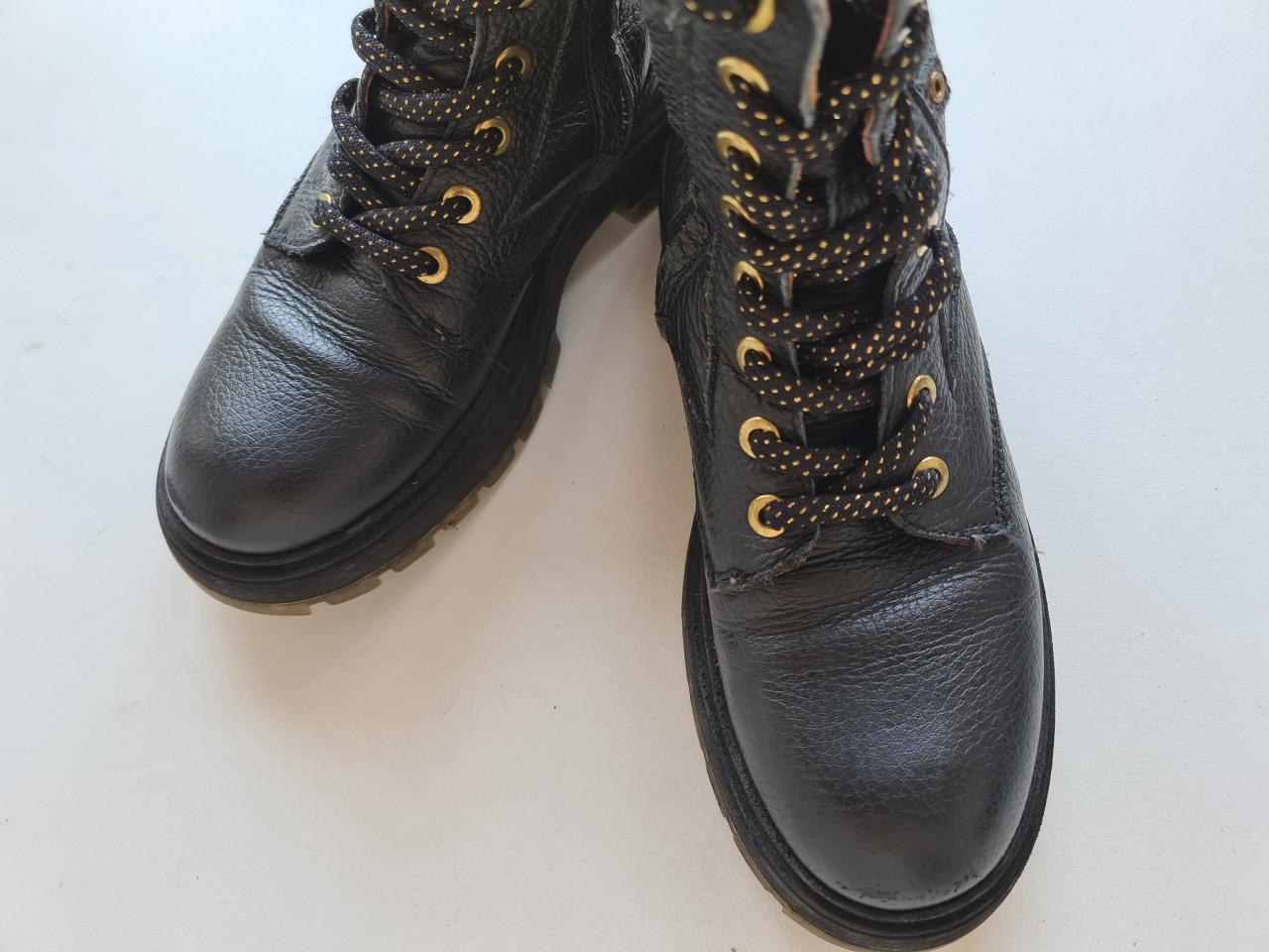 Develab zwarte leren veterboots met rits Maat 34