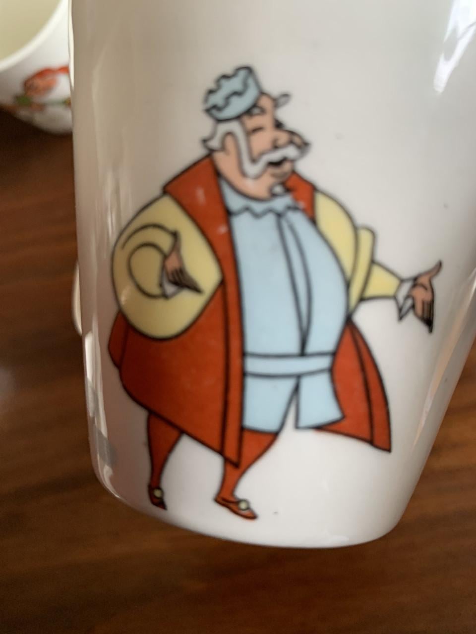 Een set van vijf vintage kinder serviesstukken