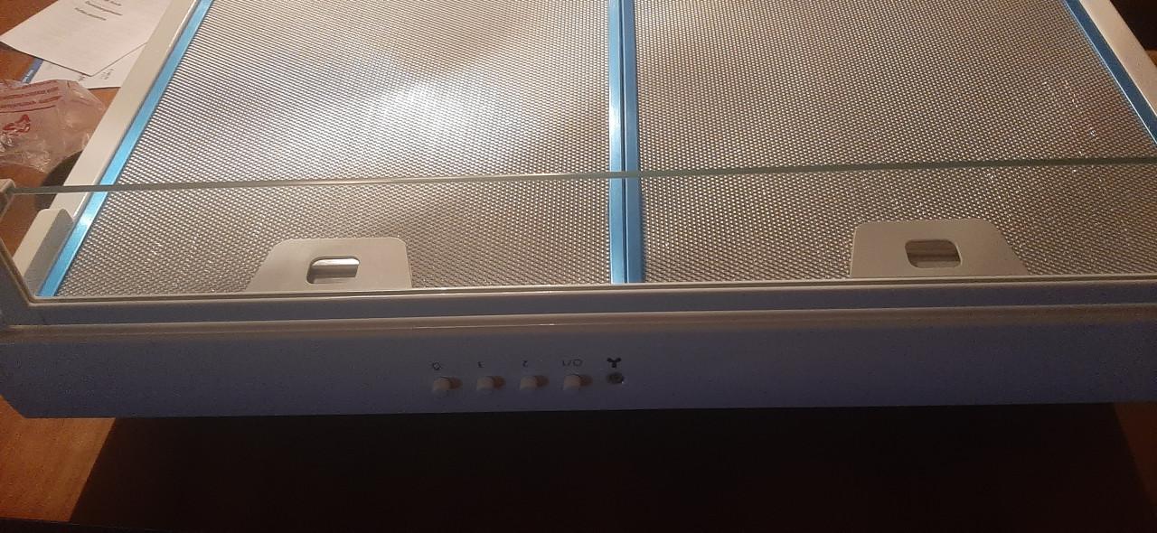Afzuigkap Model AO660 Wit met koolstoffilter, NIEUW!