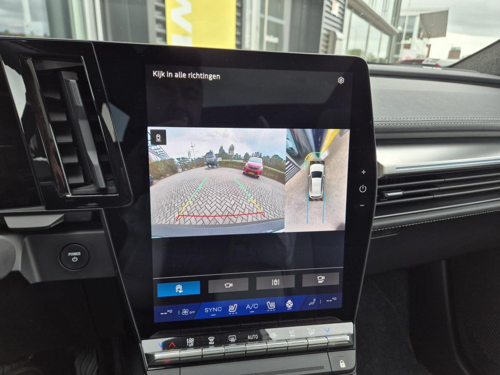 Renault Scenic e-tech ev87 long range iconic solarbay dak, harman kardon au