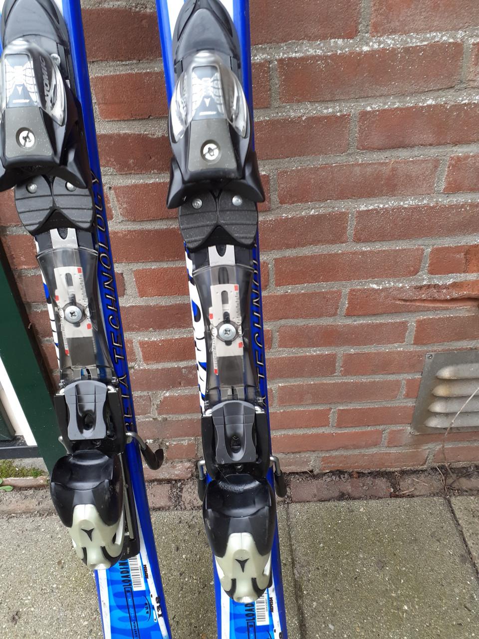 Carve Ski s lang 138 cm.