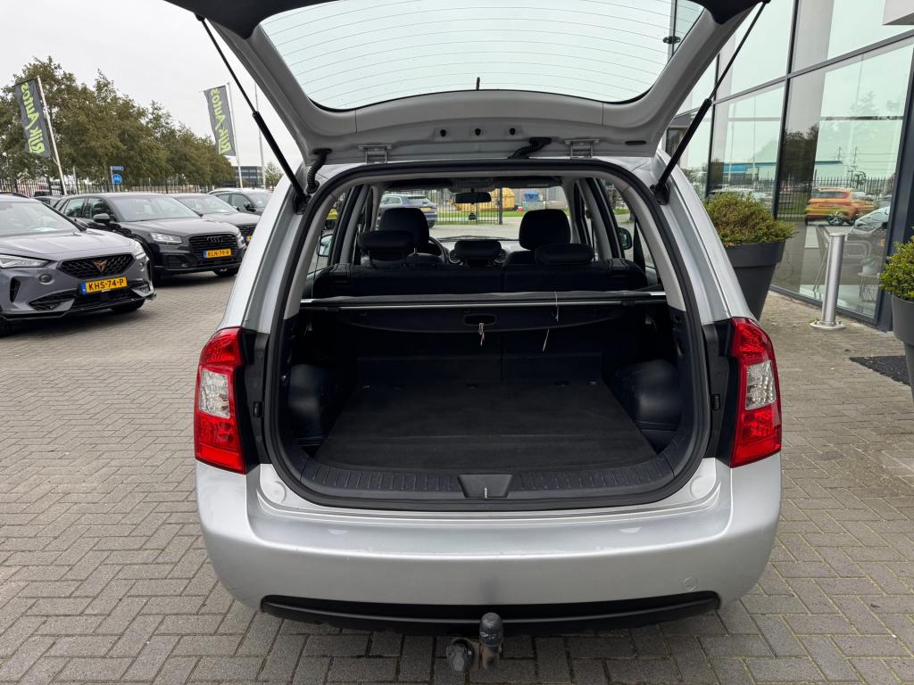Kia Carens 2.0 cvvt x-tra * airco * trekhaak * apk tot 07-10-2027