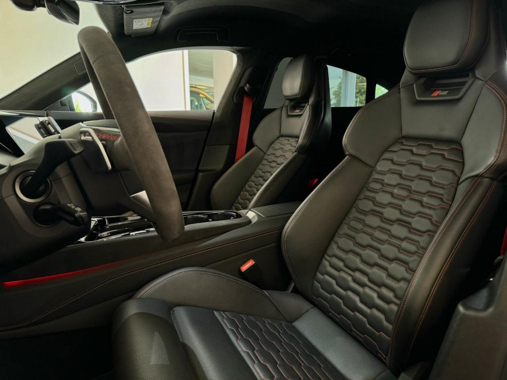 Audi E-tron Gt rs 93 kwh