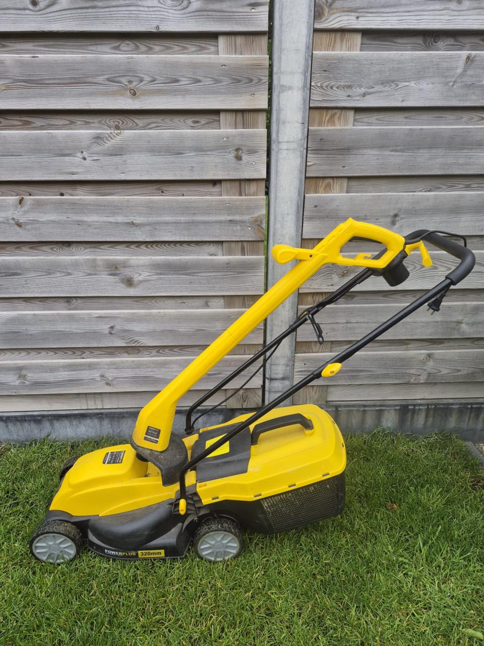 Powerplus Elektrische Grasmaaier en trimmer1300W 320mm