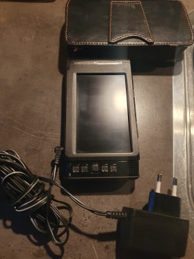 Mooie Vosonic VP8860 multimediaspeler incl leren tas en oplader....