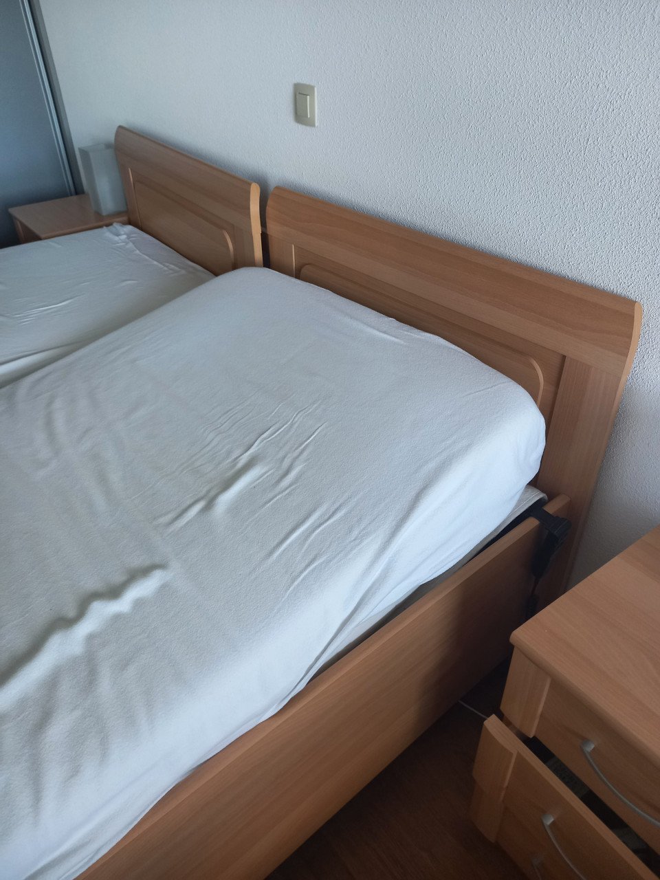 Tweepersoonsbed met verstelbare lattenbodem
