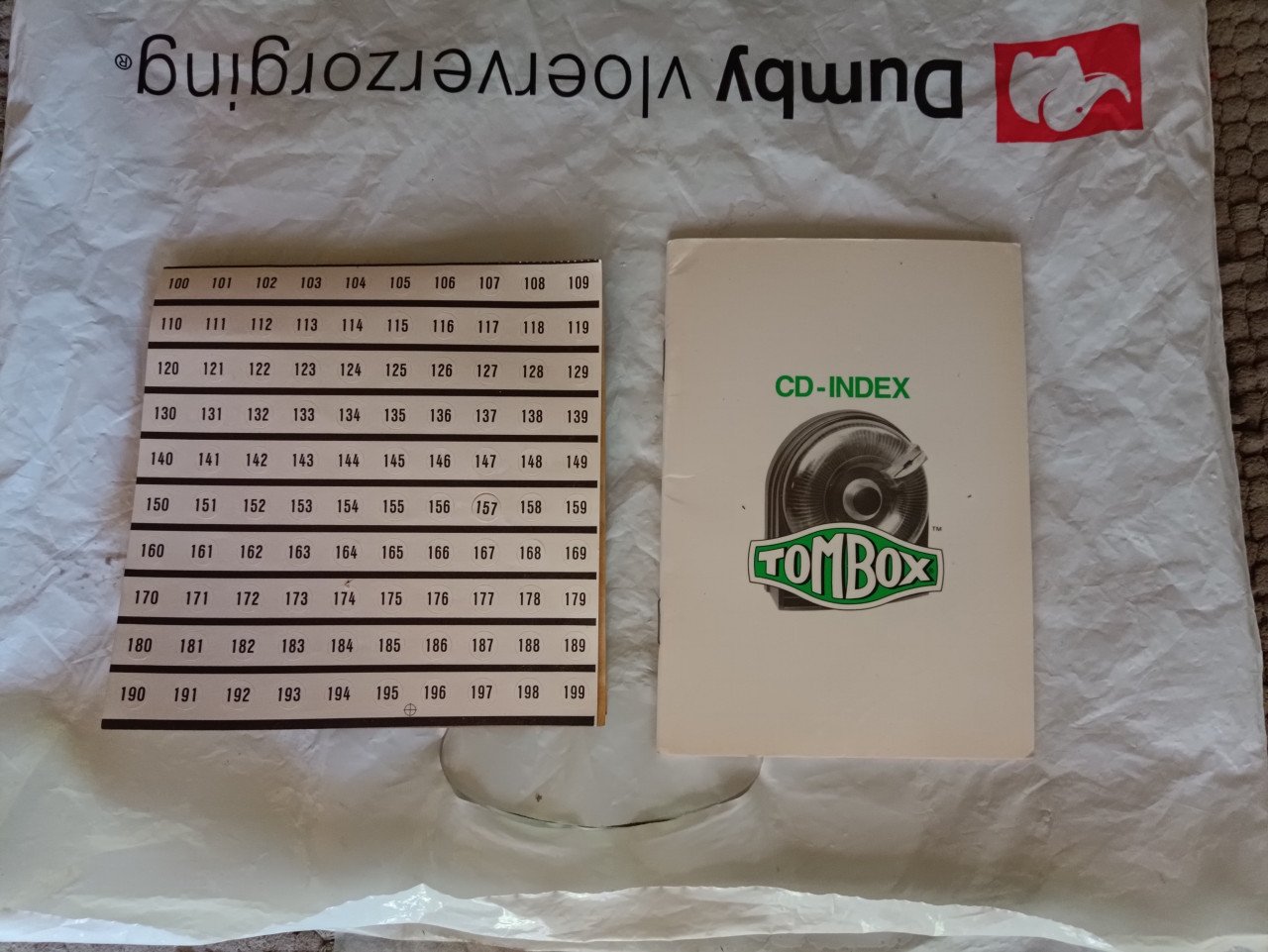 Vintage Tom Box voor 200 CD/DVD met 45 jaren 70 CD's