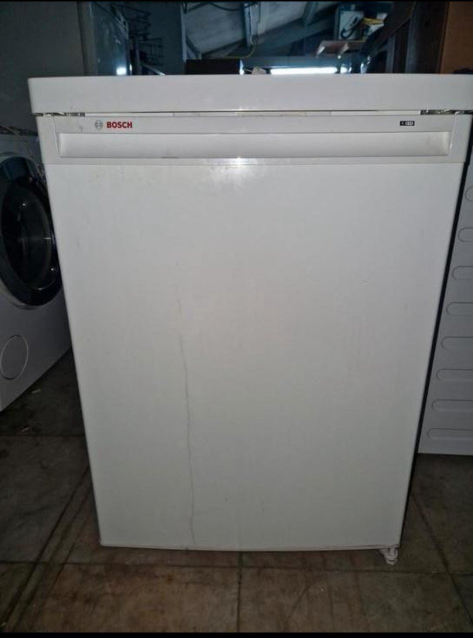 Bosch 4 laden vrieskast 85x60 cm. Inhoud Vriezer 120 liter energieklasse A+