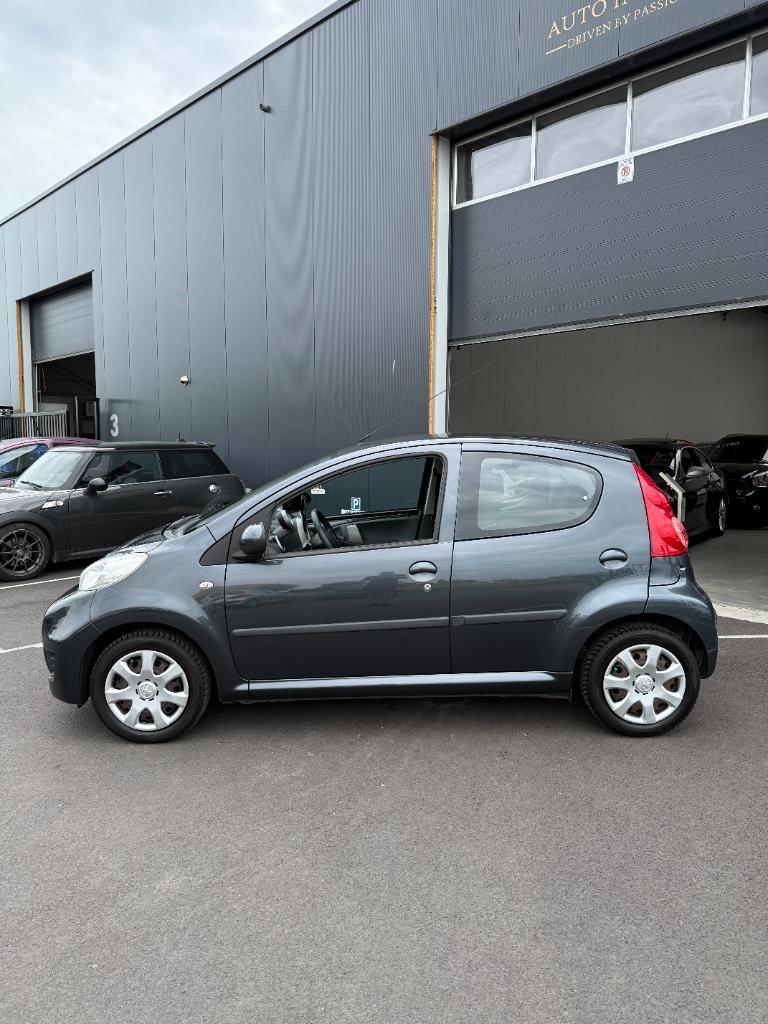 Peugeot 107 1.0-12v xs - 5drs - airco
