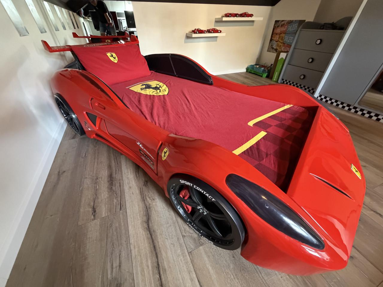 Ferrari Bed