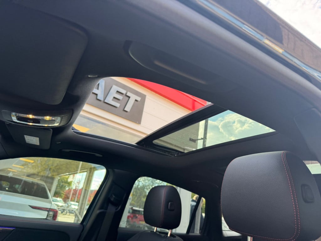 Mercedes-Benz Gla-klasse 180 business solution amg
