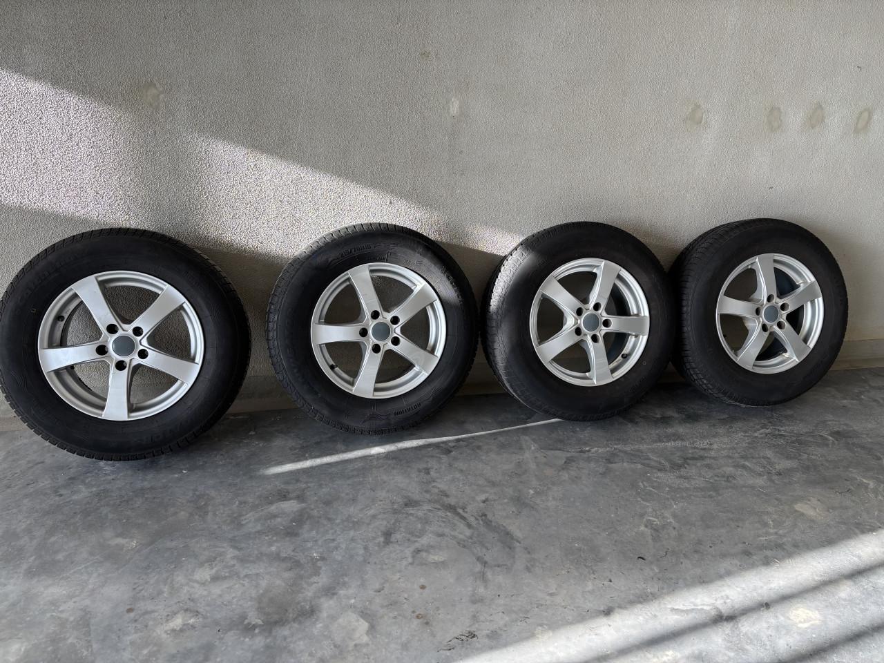 Winterbanden nieuw +velgen