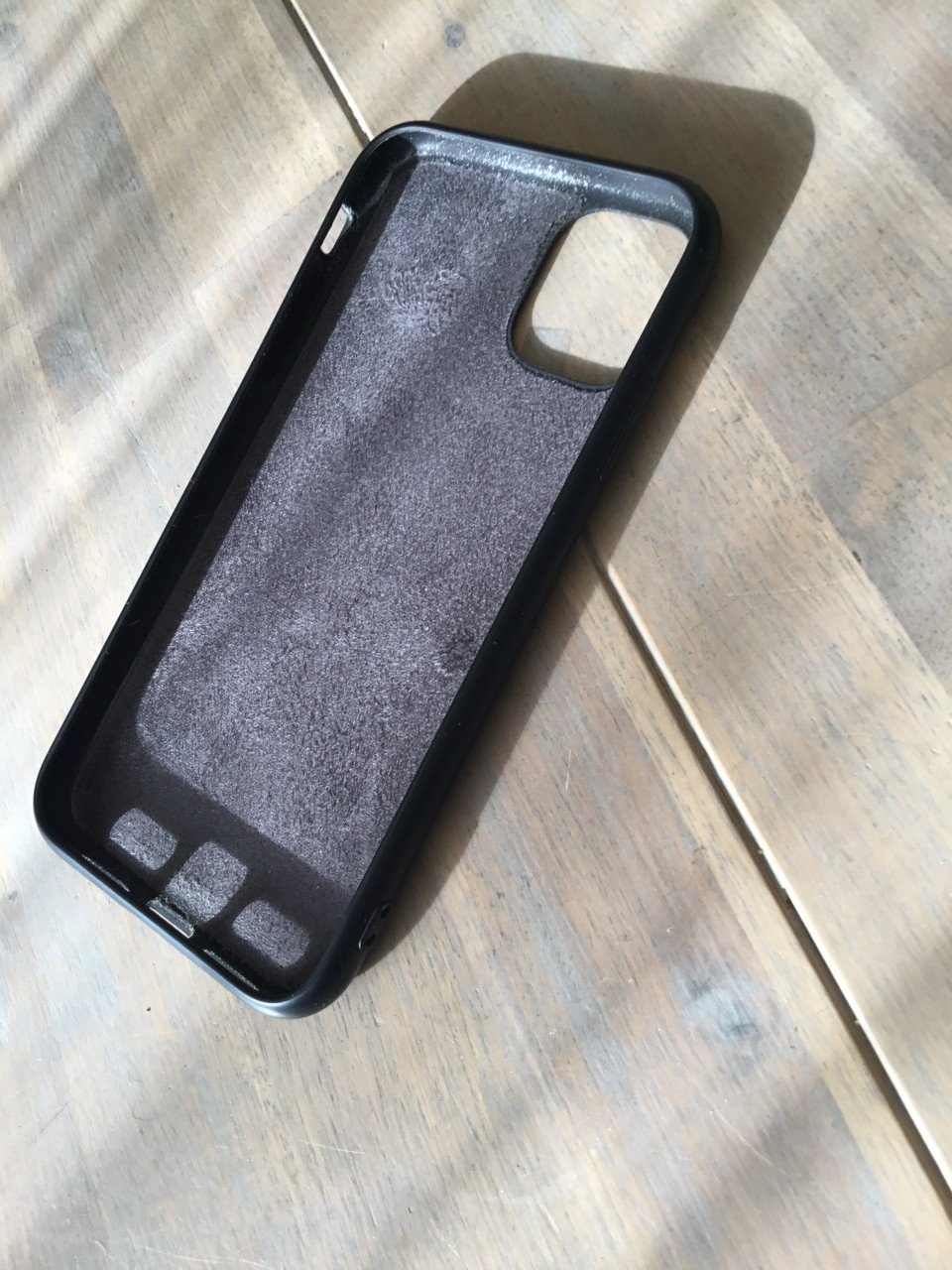 IPhone 8 Xr. 64 gb. Batterij 94%. Onbeschadigd. Werkt prima.