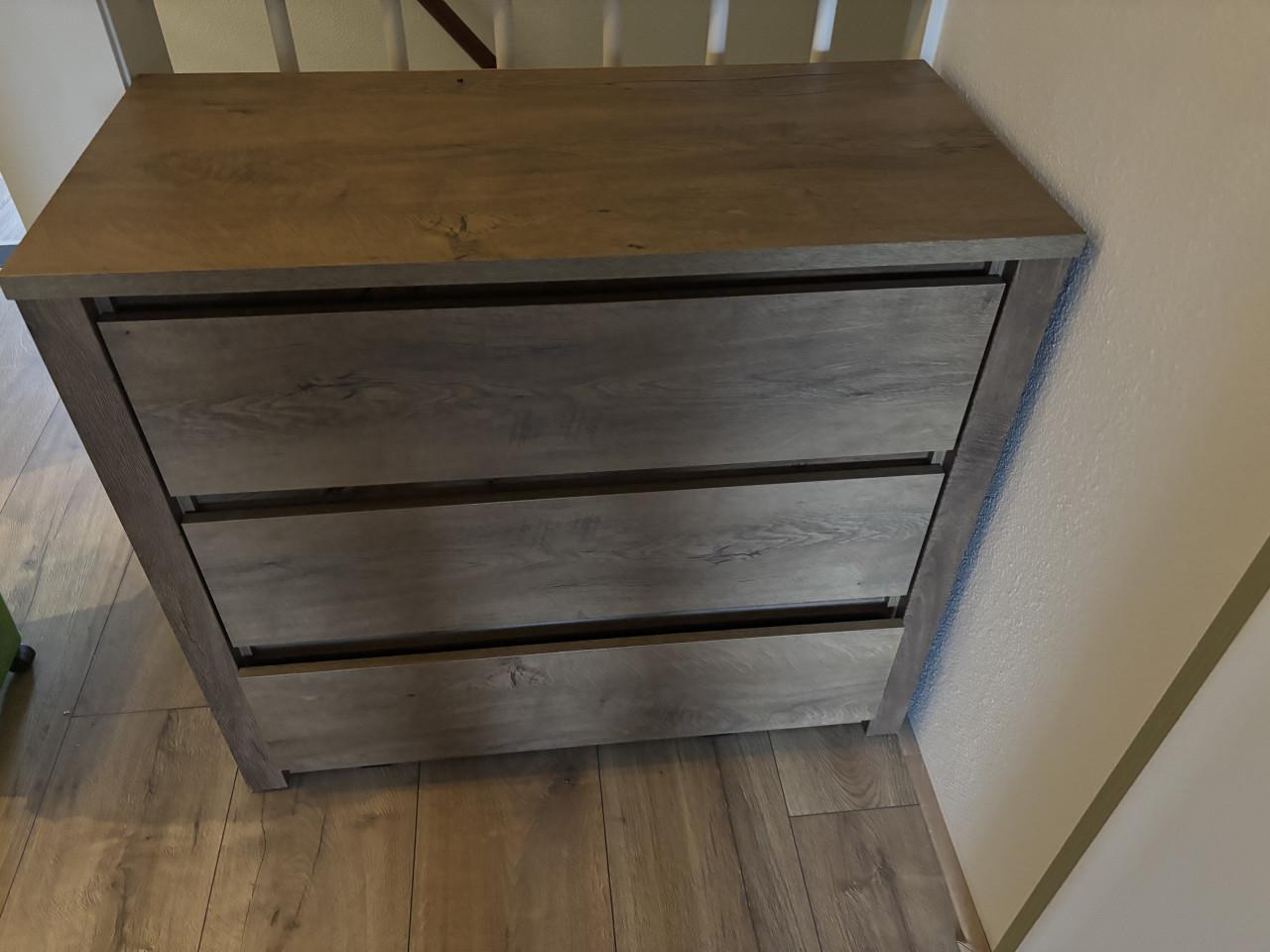 2x Jysk VEDDE ladekasten + nachtkastjes - donker eiken