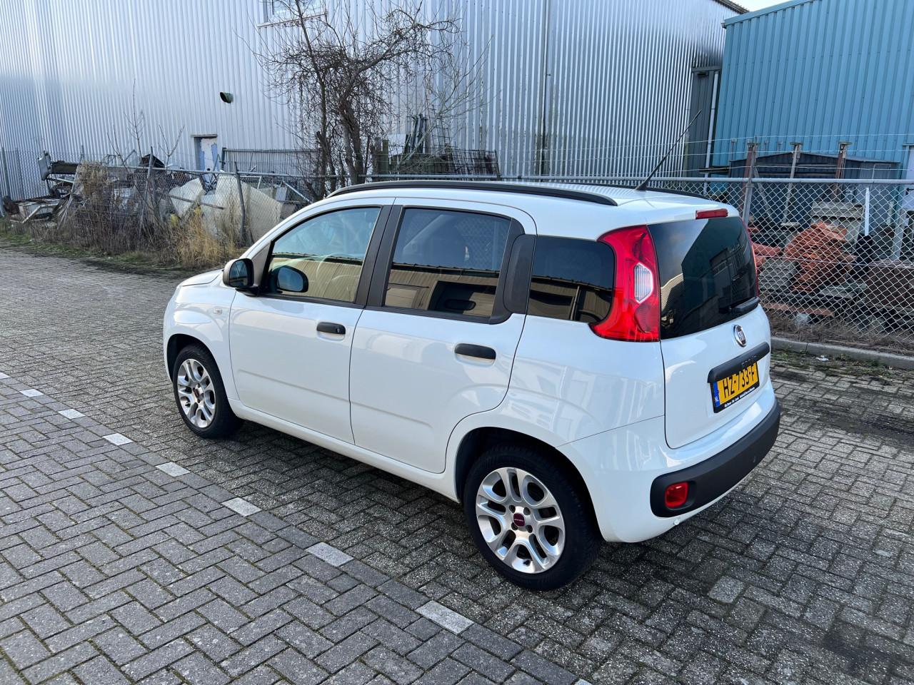 Zeer mooie Fiat Panda uit 2014 en slechts 60.000 km, Automaat!!