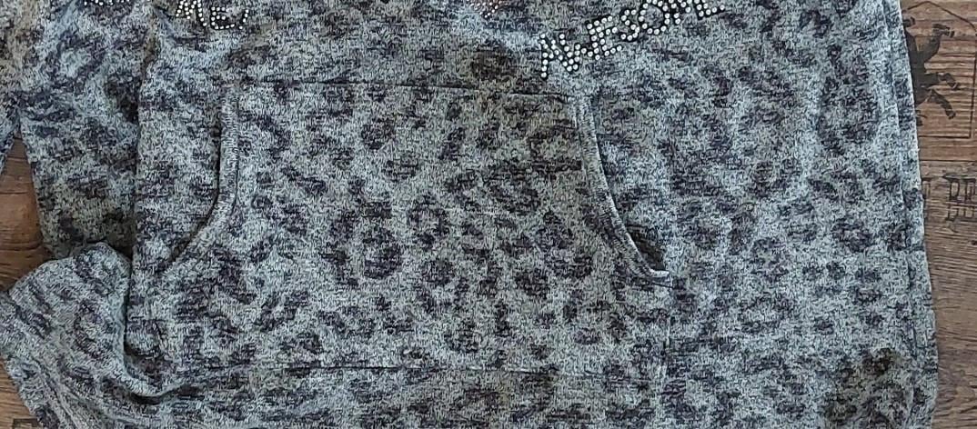 Zwart/grijze panter hoodysweater  mt M C&A