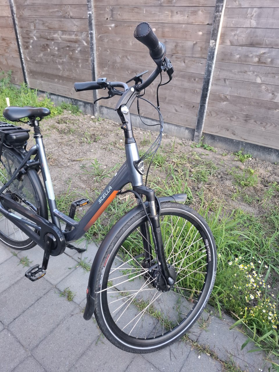Stella livorno elektrische fiets (moet snel weg)