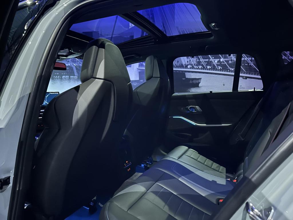 BMW 3-serie touring m340i xdrive *pano*memory*hud*harmankardon*acc*