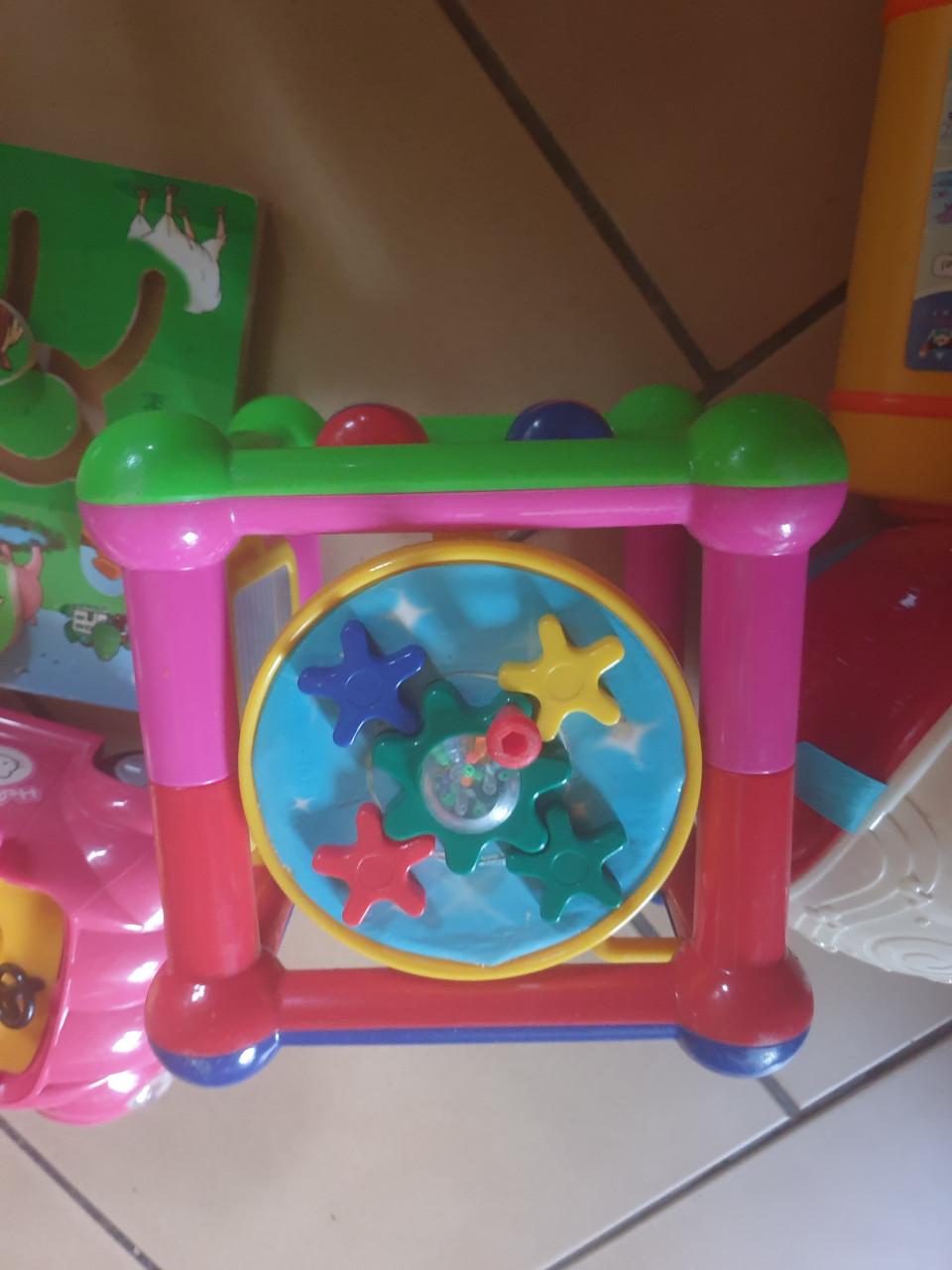 Baby spullen ,muziekstandaard met wipertje