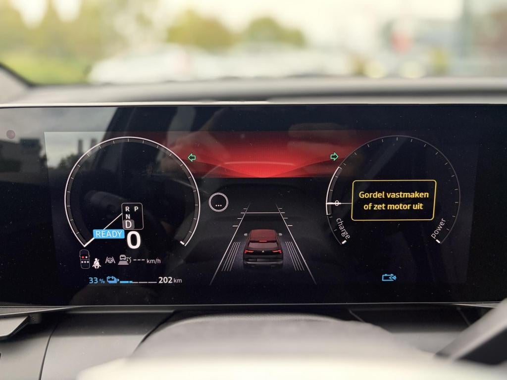 Mitsubishi Eclipse Cross intense+ 87 kwh inclusief €4000,- korting