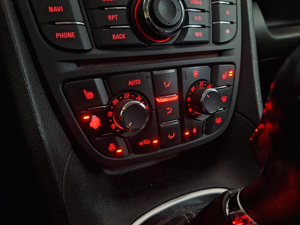 Opel Meriva 1.4 turbo || trekhaak | panoramadak | stoel/stuurverwarming |