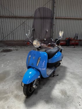 Fosti Retro scooter (FT50QT-E.25)