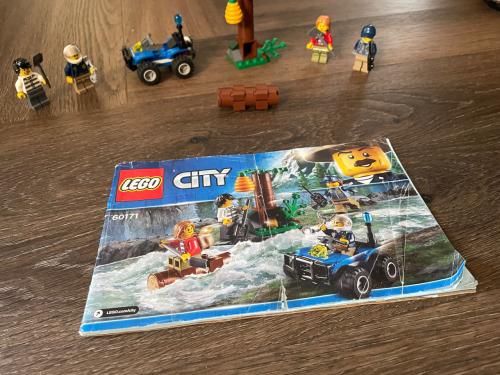 City lego: Bergachtervolging 60171