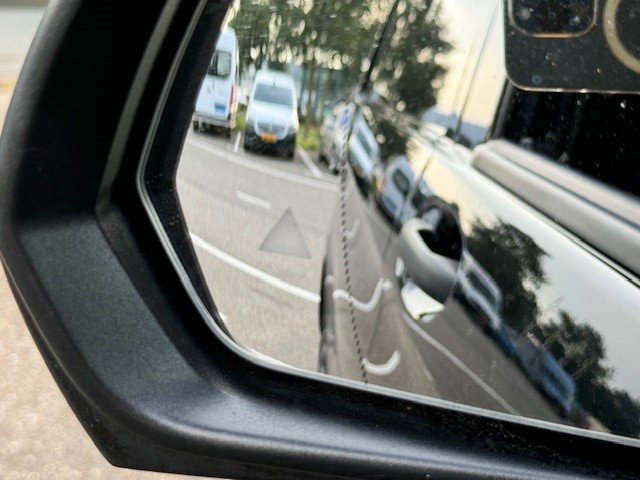Mercedes-Benz Vito 114 cdi lang l trekhaak l becker map pilot l camera l le