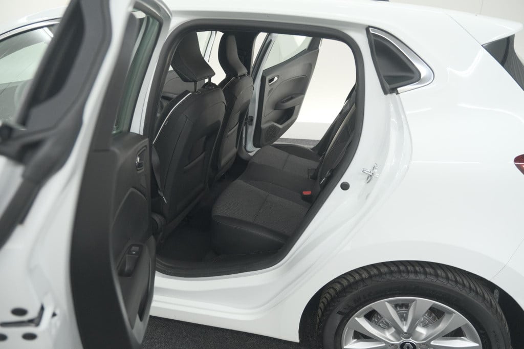 Renault Clio tce 90 techno | camera | 9.3 inch scherm | apple carplay | par