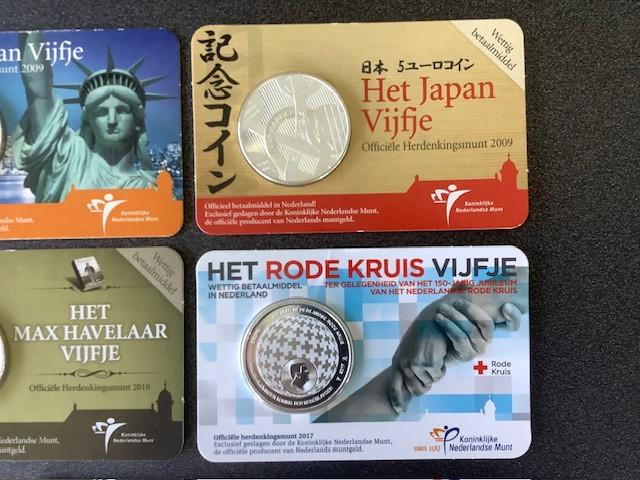 Nederland , diverse coincards 5 euro munten.