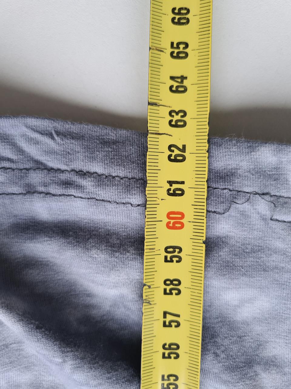 Violento blauw tinten T-shirt Maat M